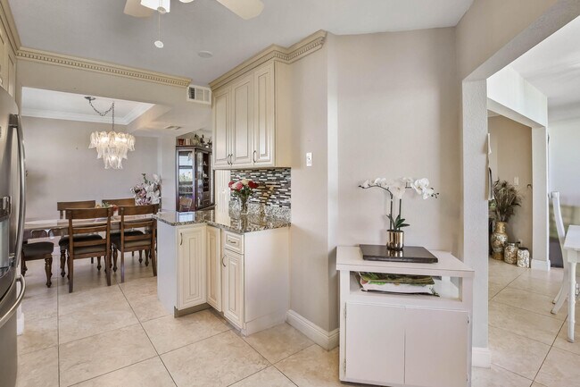 Building Photo - 3951 Via Poinciana