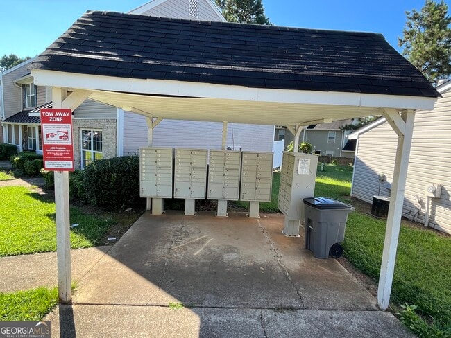 Building Photo - 434 I