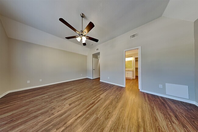 Building Photo - 30826 Trinket Dr