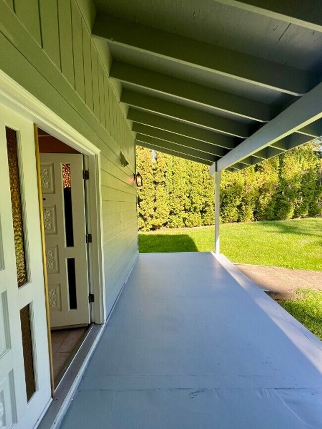 Building Photo - PENDING APPLICATION; Beachfront Cabin on H...