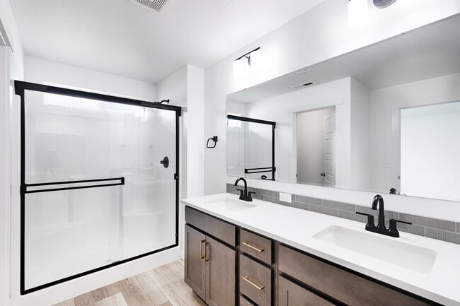 Building Photo - 3069 S Trafori Ave