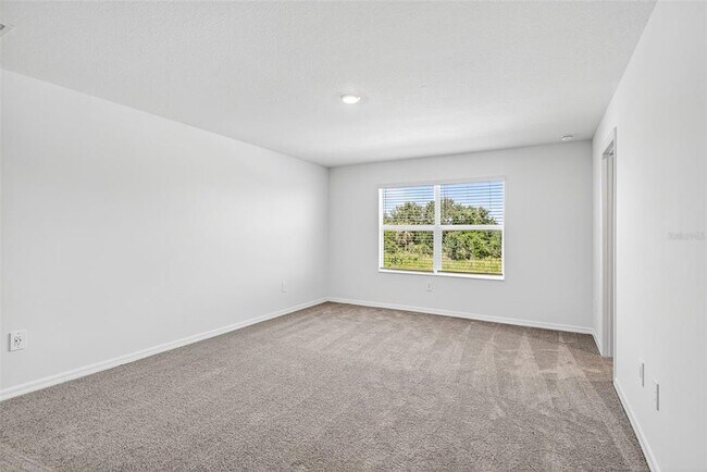 Building Photo - 11075 65th Ter E