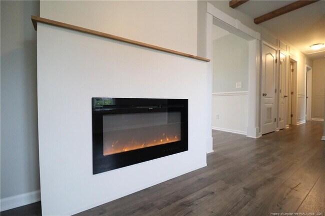 Building Photo - 1041 Parkers Ridge Dr
