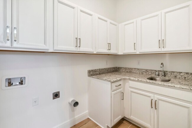 Building Photo - Beautiful Brand New 3/2.5 Home for Rent with Flex Space in Lake Nona's Laureate Park Neighborhood