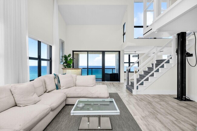 Building Photo - 3115 S Ocean Blvd