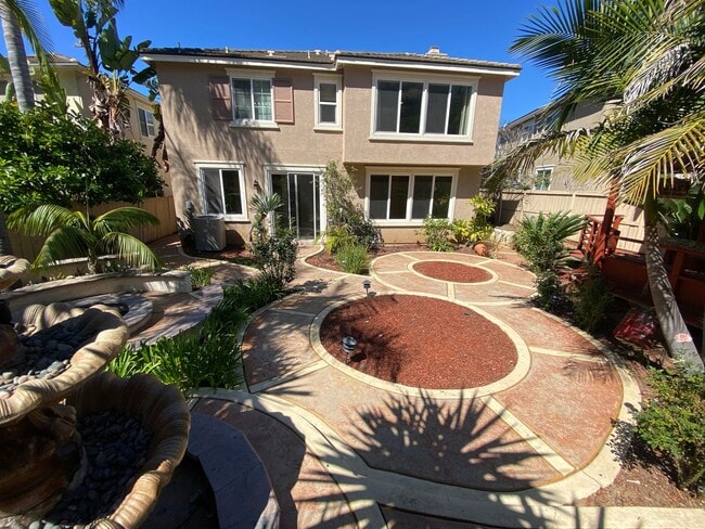 Building Photo - *Move in Special*2 story 4 Bedroom Home located in Amber Woods Community