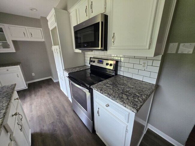 Building Photo - 1309 Greencove Dr