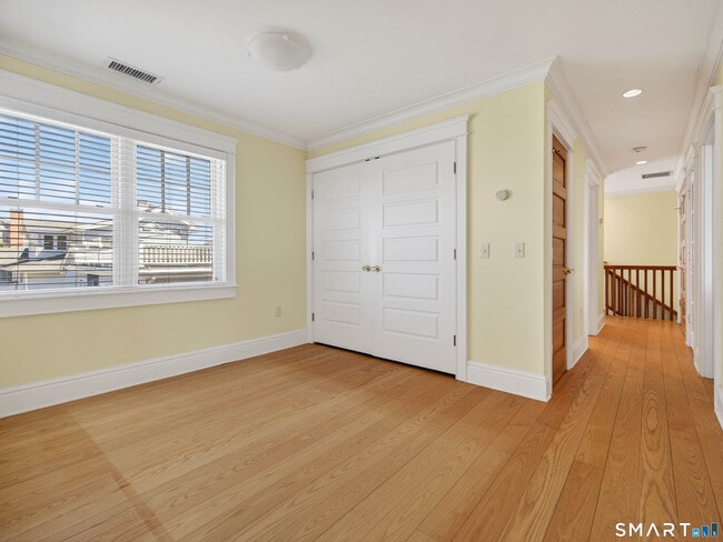 Building Photo - 4 Point Rd