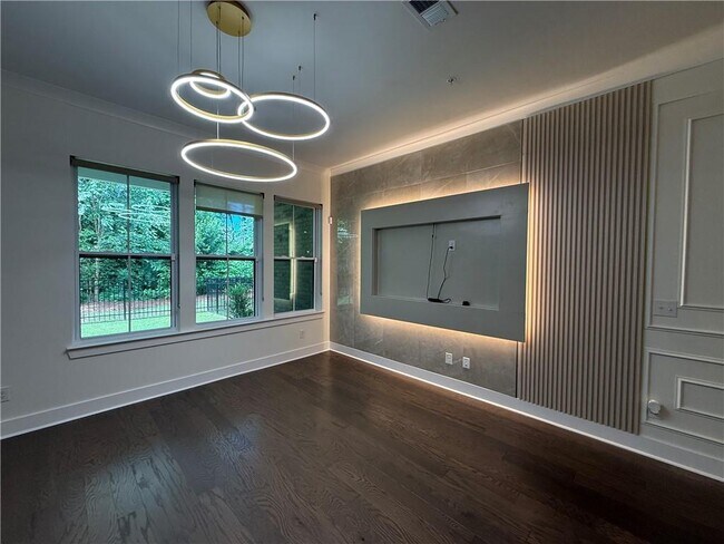 Building Photo - 1190 Harper Dr