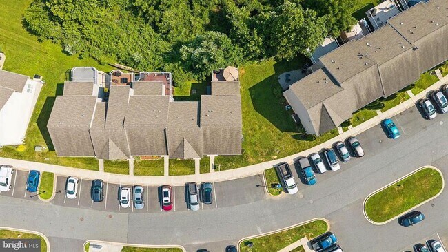 Building Photo - 519 Lothian Way