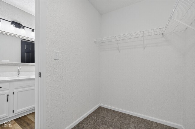 Building Photo - 12126 Blue Springs Ln