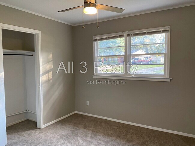 Building Photo - 1717 Robison Hill Rd