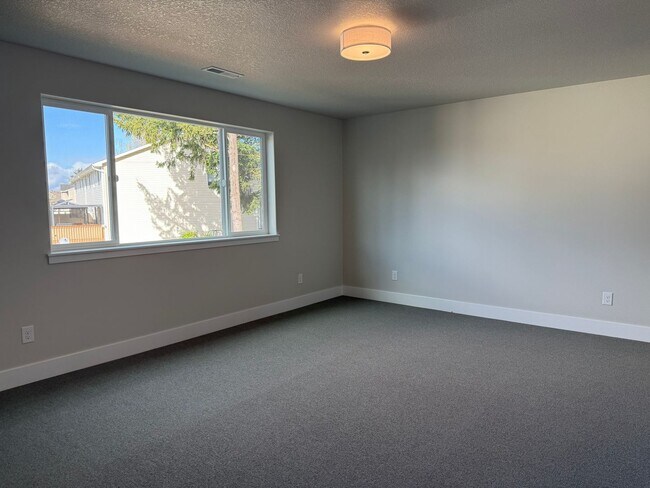 Building Photo - Beautiful Four Bedroom New Construction Home For Rent