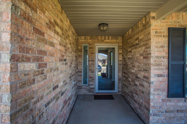 Building Photo - 3701 Rochester Ave