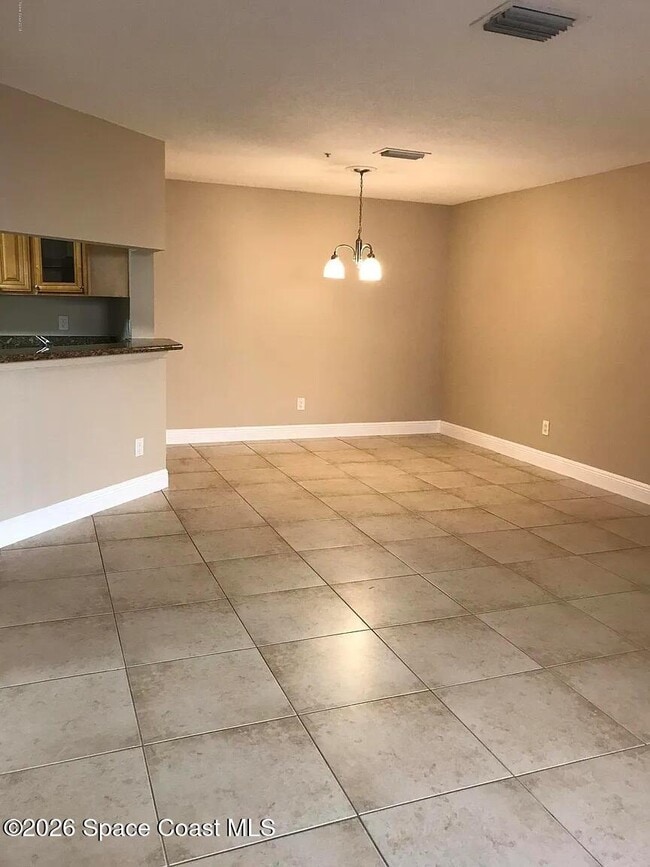 Building Photo - 7667 N Wickham Rd