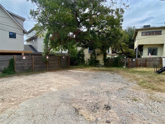 Building Photo - 1513 Enfield Rd