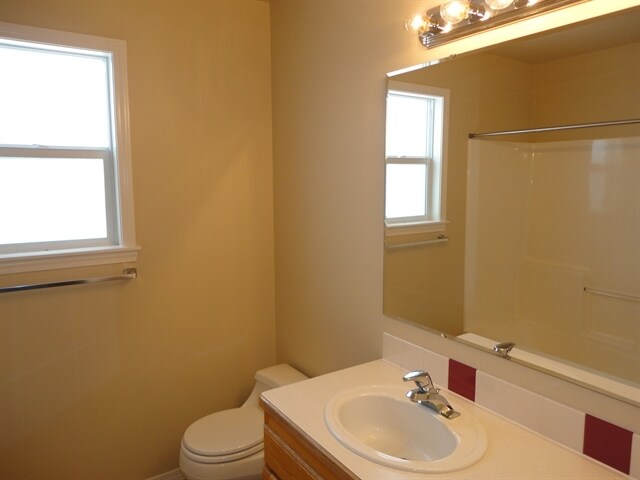Building Photo - 501 N Mira Ave