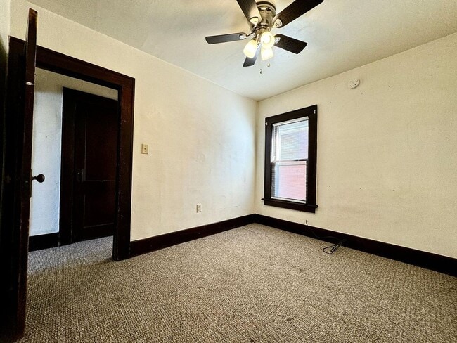 Building Photo - 2701 Raspberry St