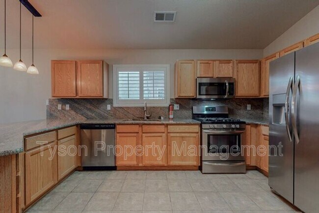 Building Photo - 10420 Calle Hermosa Ct NW