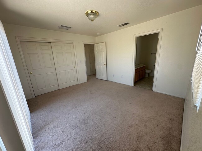 Building Photo - 6693 Mariposa Ave