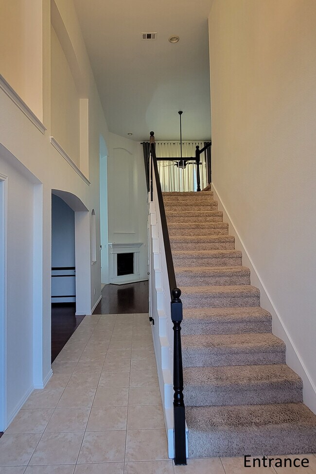 Building Photo - 6405 Branchwood Trail