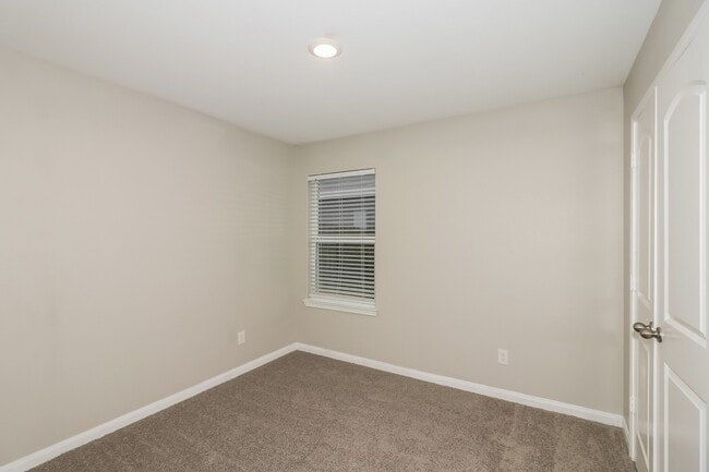 Building Photo - 26120 Hals Dr