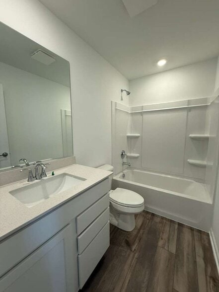 Building Photo - 25747 W Yorkshire Dr