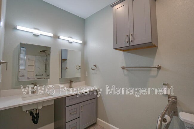 Building Photo - 1403 SE 194th Pl