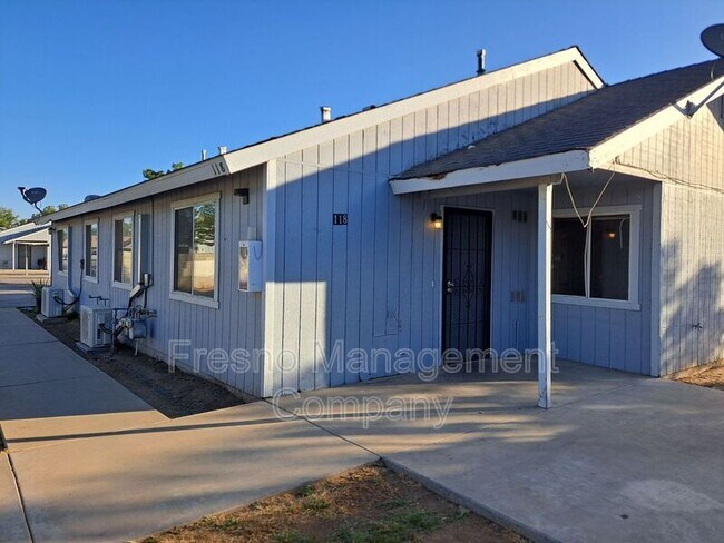 Primary Photo - 1452 S College Ave