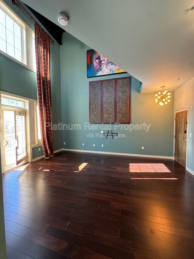 Building Photo - 264 19th St NW