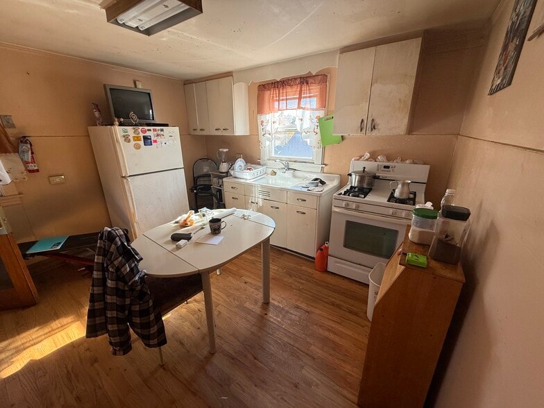 Building Photo - 3439 Harvey Ave