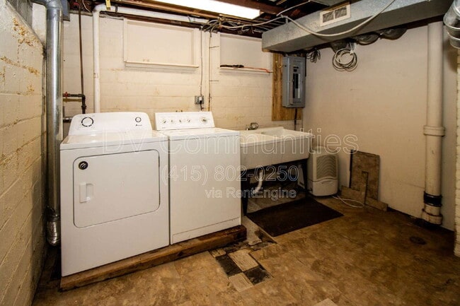 Building Photo - 20040 Bonnie Bank Blvd