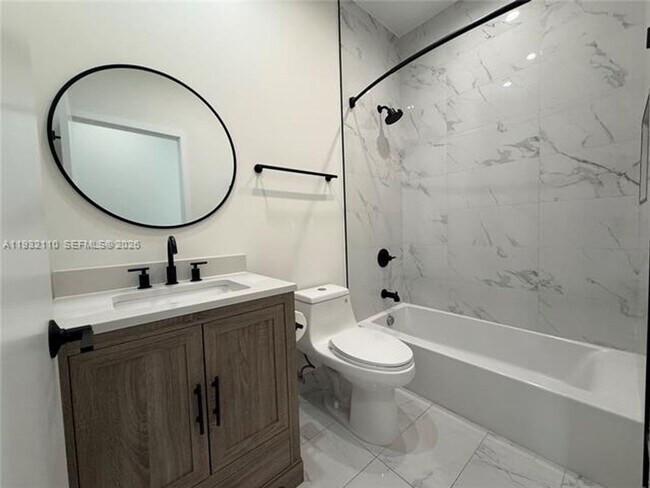 Building Photo - 1786 SW 9th St