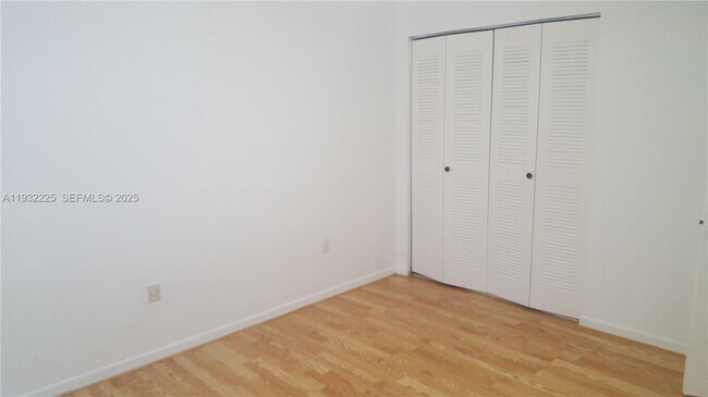 Building Photo - 11860 SW 92nd Ln