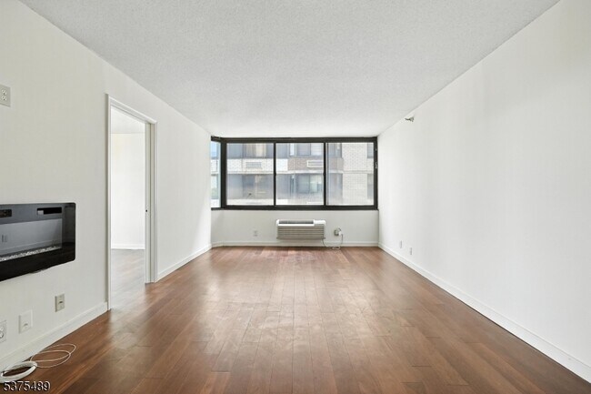 Building Photo - 316 Prospect Ave