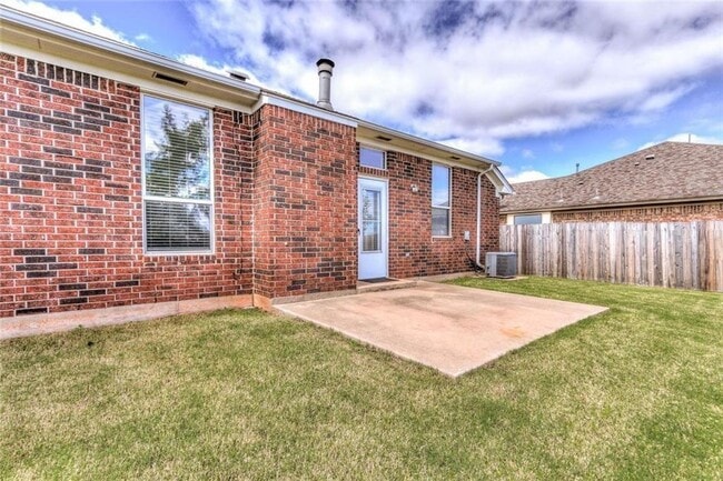 Building Photo - 16228 Panther Way