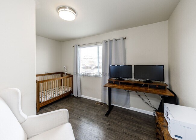 Building Photo - 7724 Canyon Oak Dr