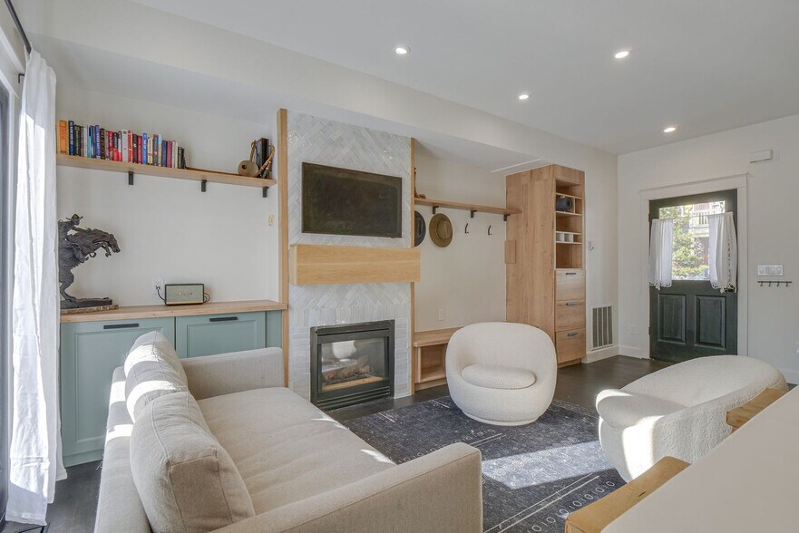 Building Photo - 109 Big Sky