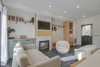 Building Photo - 109 Big Sky