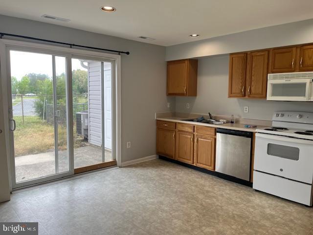 Building Photo - 439 S Spinnaker Ln