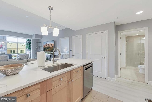 Building Photo - 11990 Market St