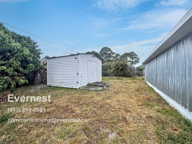 Building Photo - 1506 Heartwellville St NW