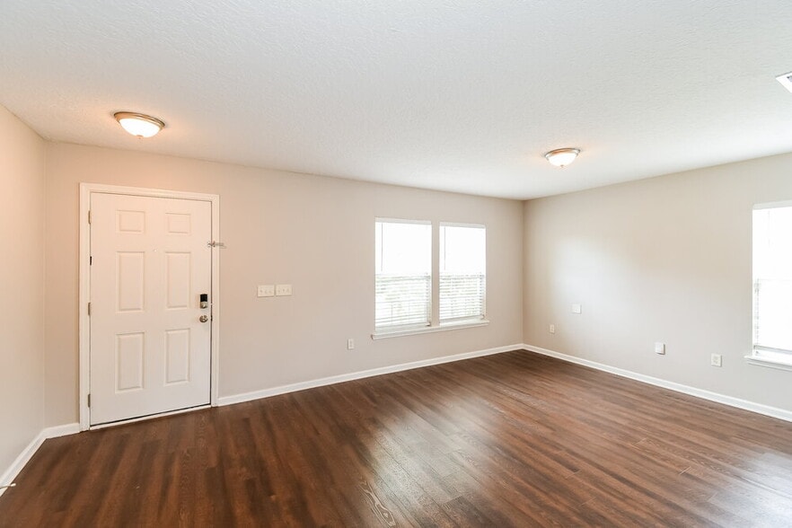 Building Photo - 11512 Bonnie Lakes Ct