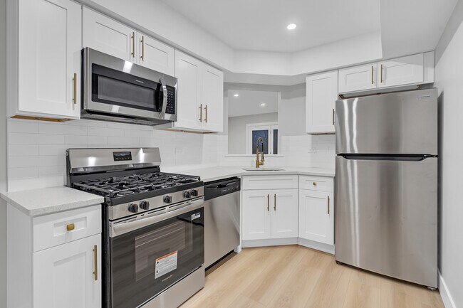 Building Photo - 10347 Dearlove Rd