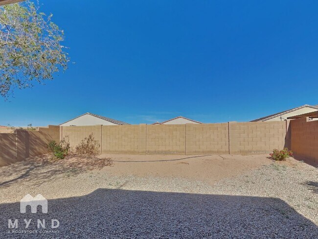 Building Photo - 1424 W Central Ave