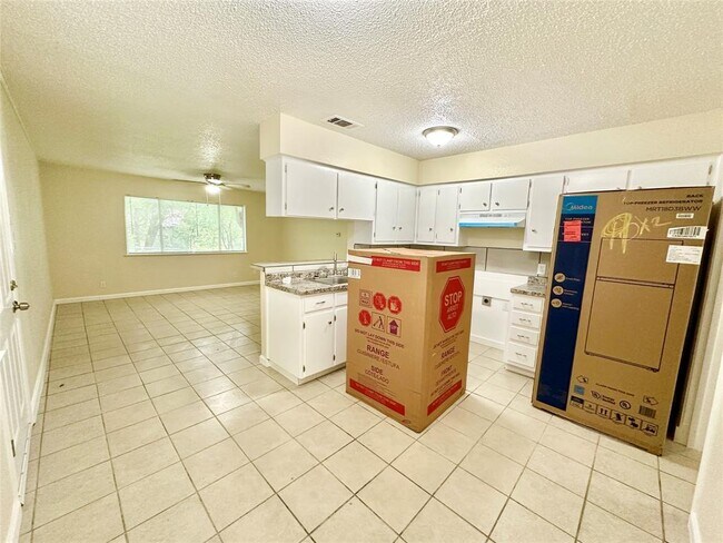 Building Photo - 5206 Regency Cove