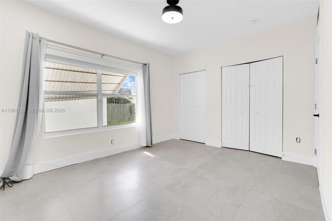 Building Photo - 52 NW 47th Terrace