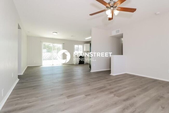 Building Photo - 4 Bedroom Pet-Friendly Home in PHOENIX, AZ...