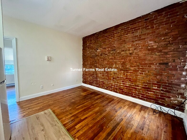 Building Photo - 880 Huntington Ave