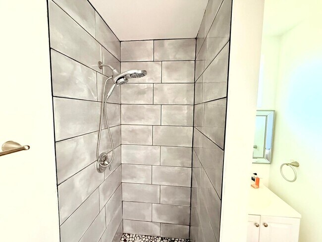 Building Photo - 17535-17537 Baltar Street